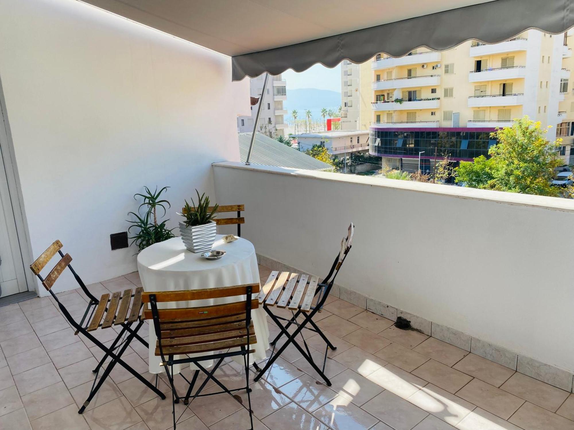 Iljazi'S Apartaments Vlore Exterior photo