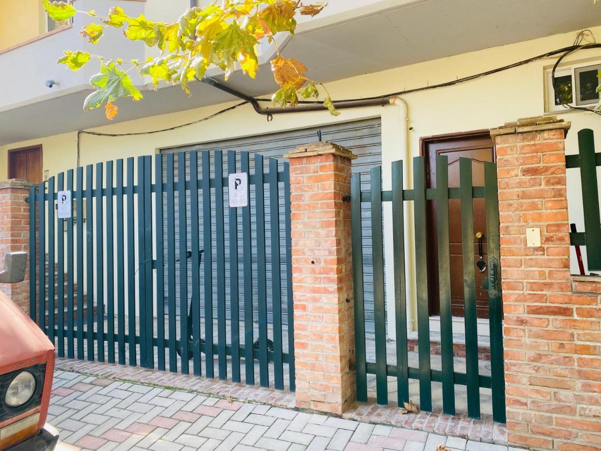 Iljazi'S Apartaments Vlore Exterior photo