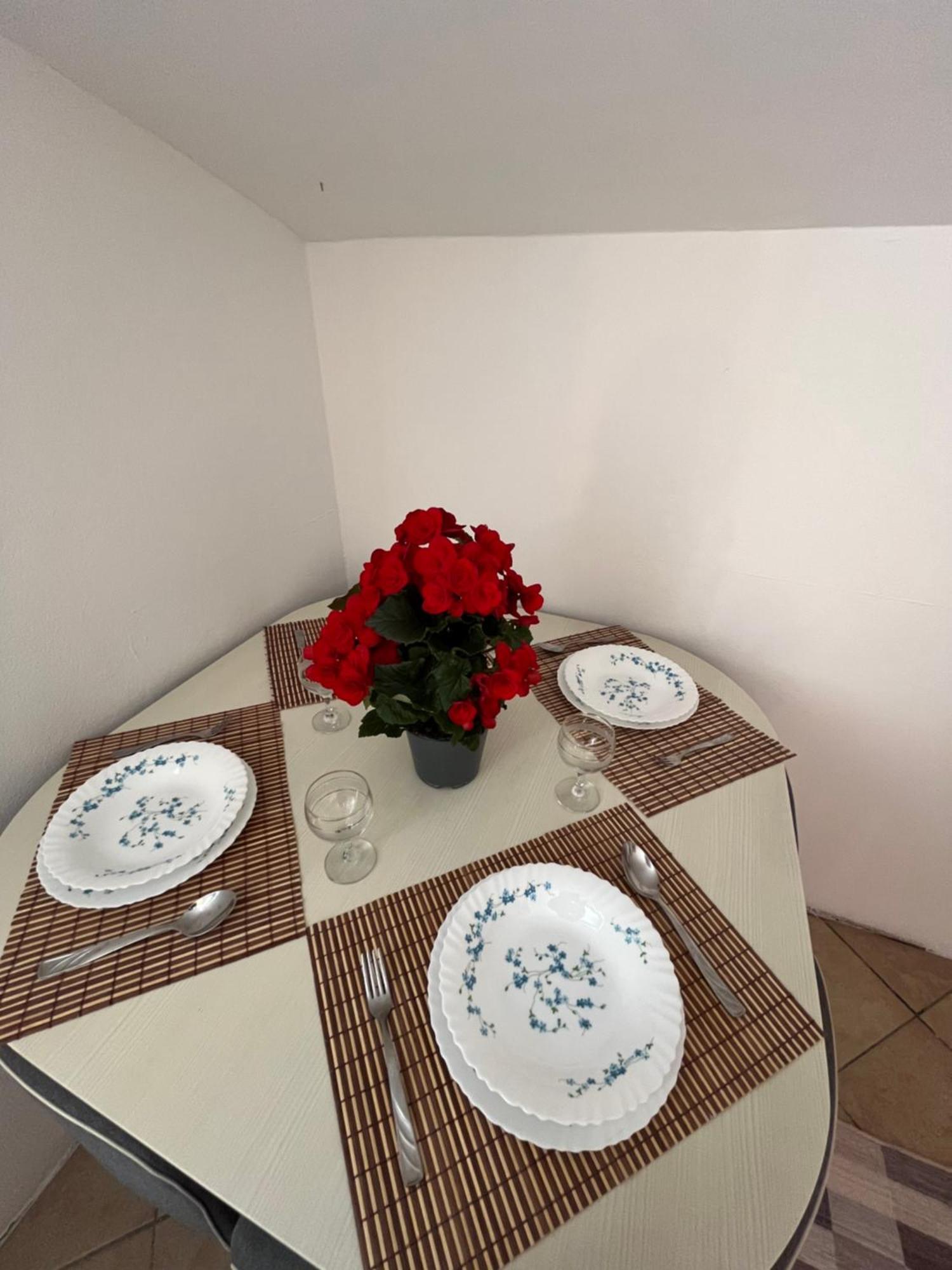 Iljazi'S Apartaments Vlore Exterior photo