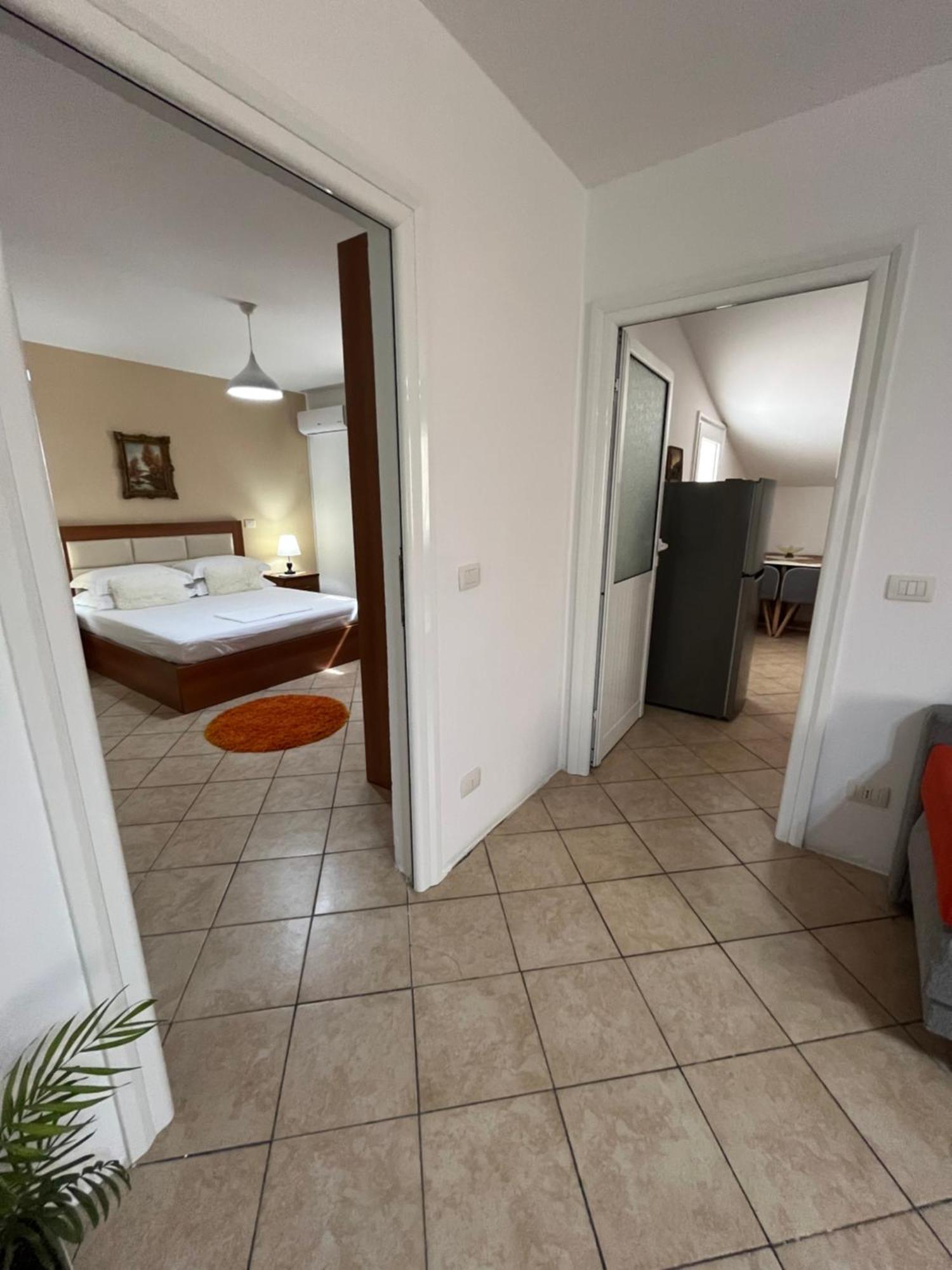 Iljazi'S Apartaments Vlore Exterior photo