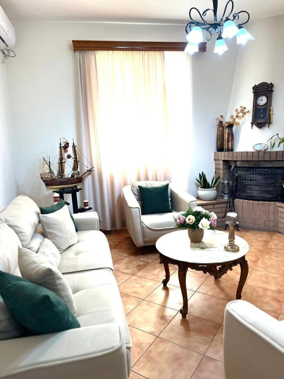 Iljazi'S Apartaments Vlore Exterior photo