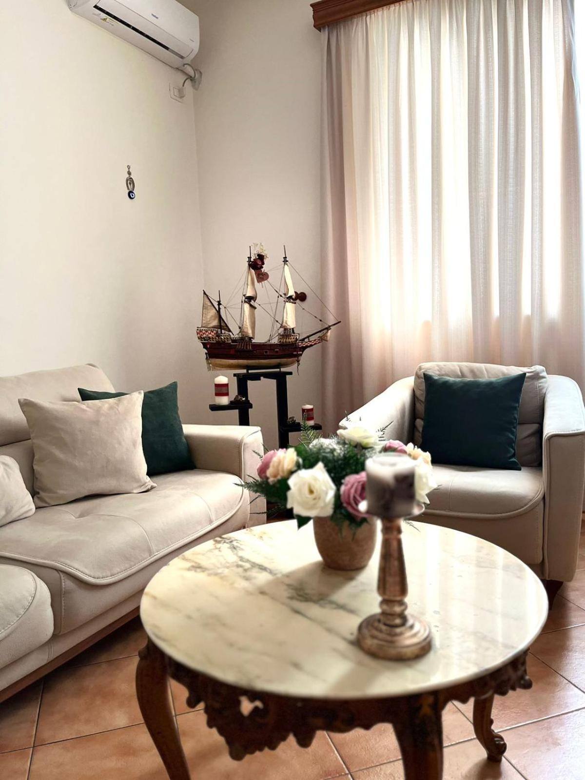 Iljazi'S Apartaments Vlore Exterior photo