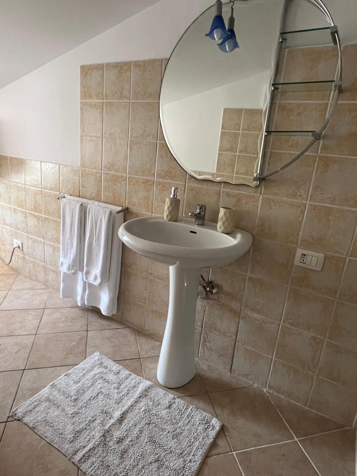 Iljazi'S Apartaments Vlore Exterior photo